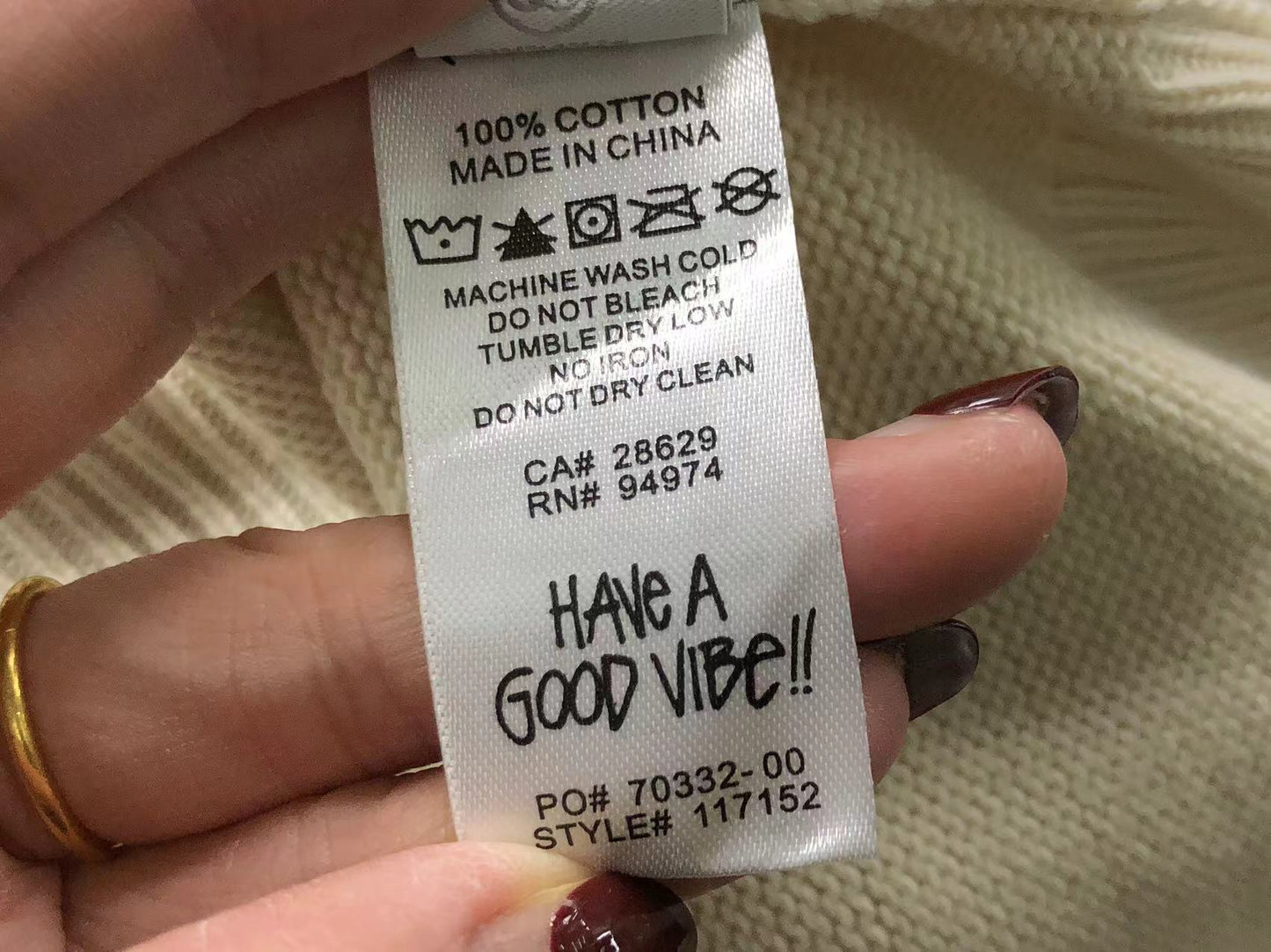 S - SWEATER