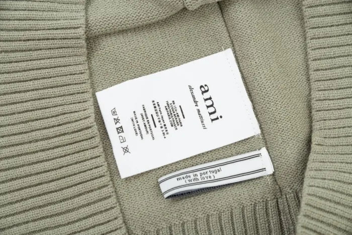A  - SWEATER