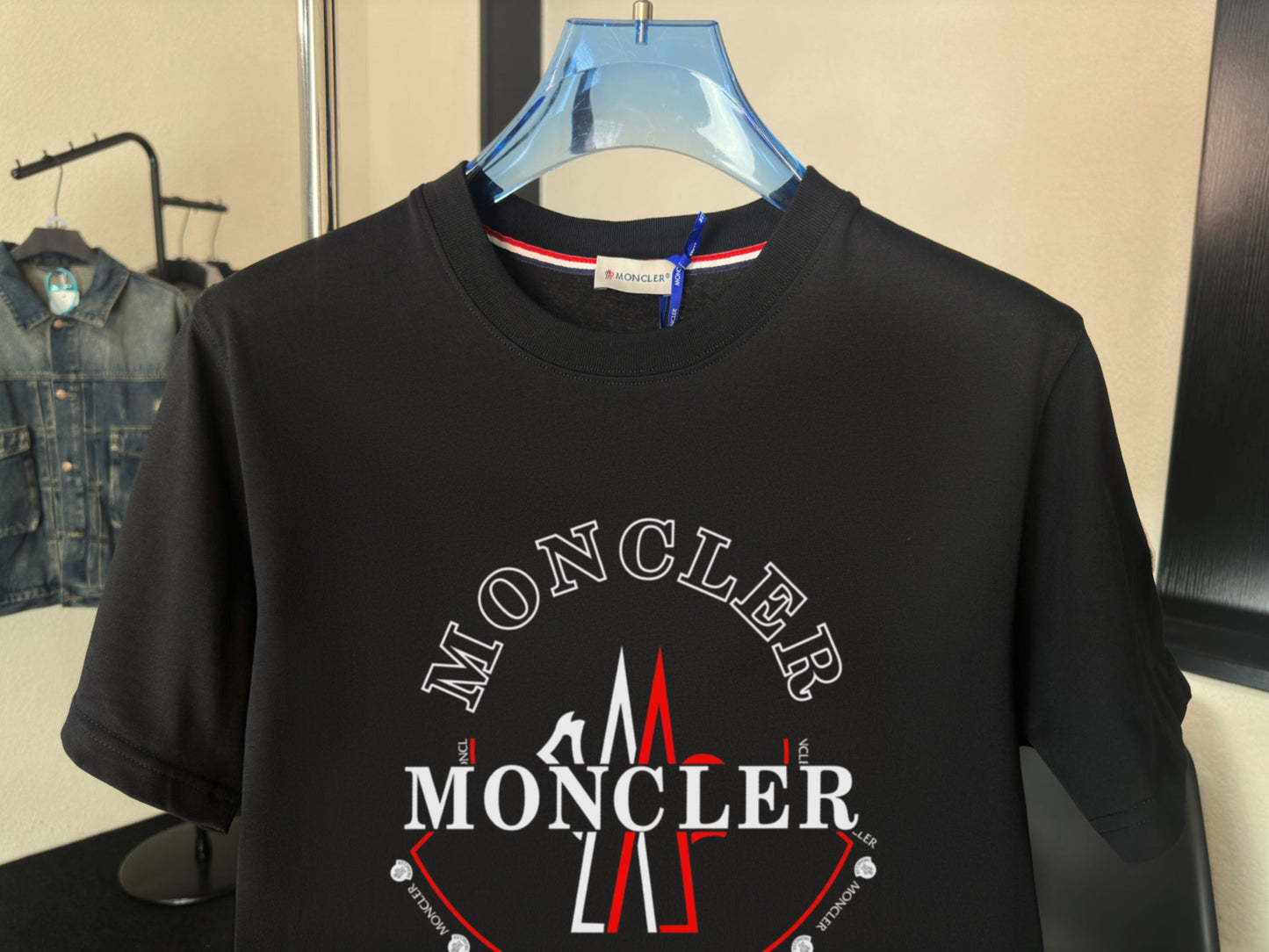 M - TSHIRT