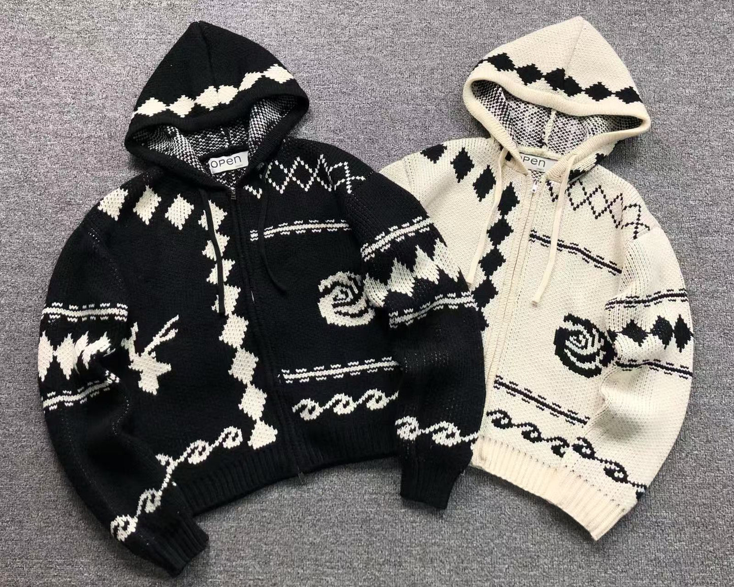 O - SWEATER