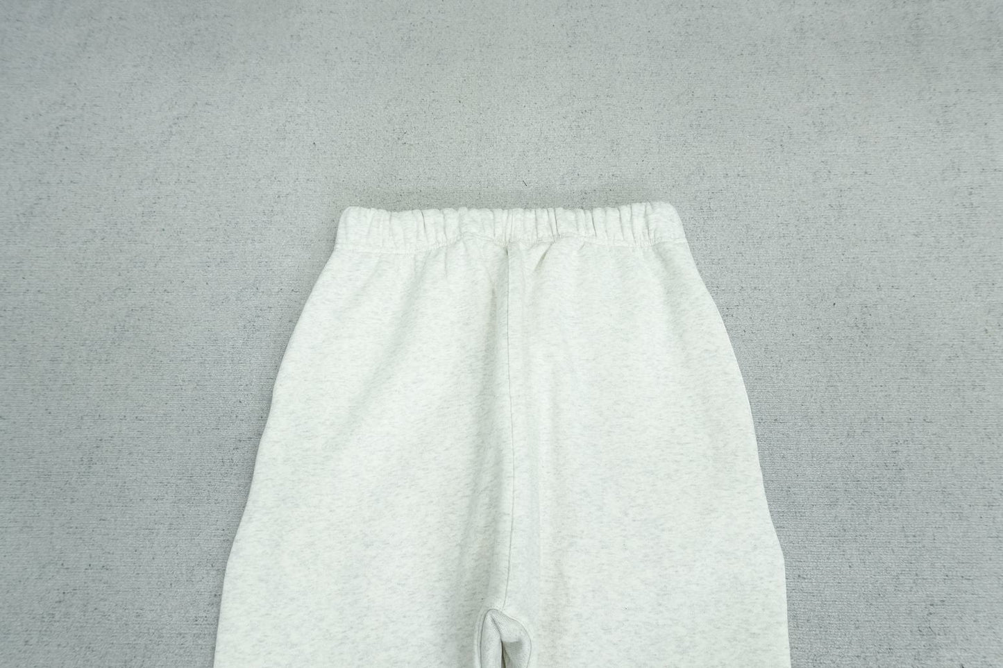 F - SWEATPANTS