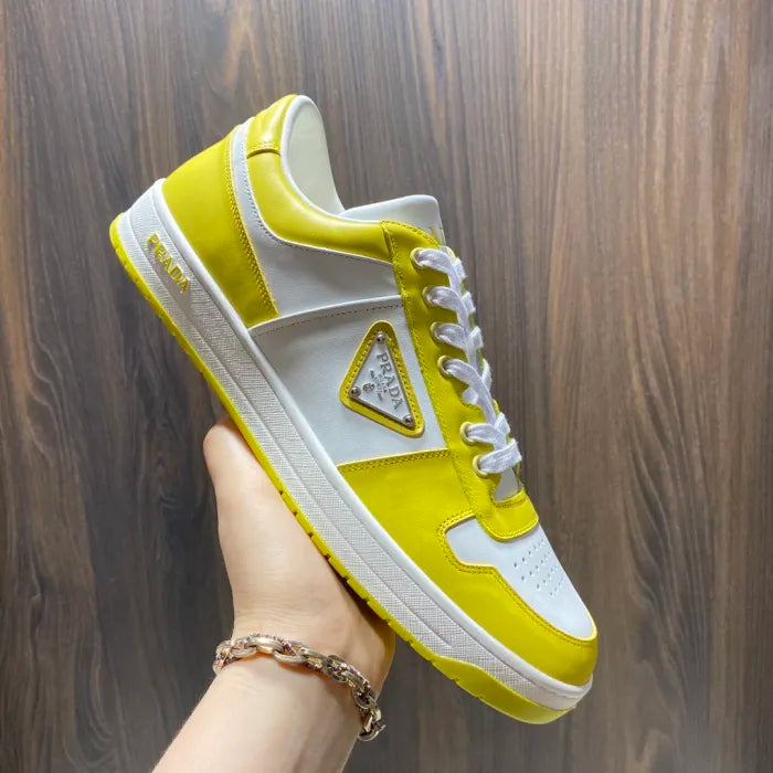 P - SNEAKERS