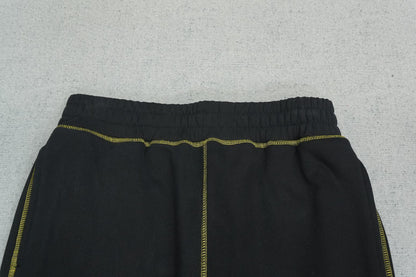 C - SWEATPANTS
