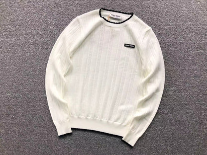 M - SWEATER