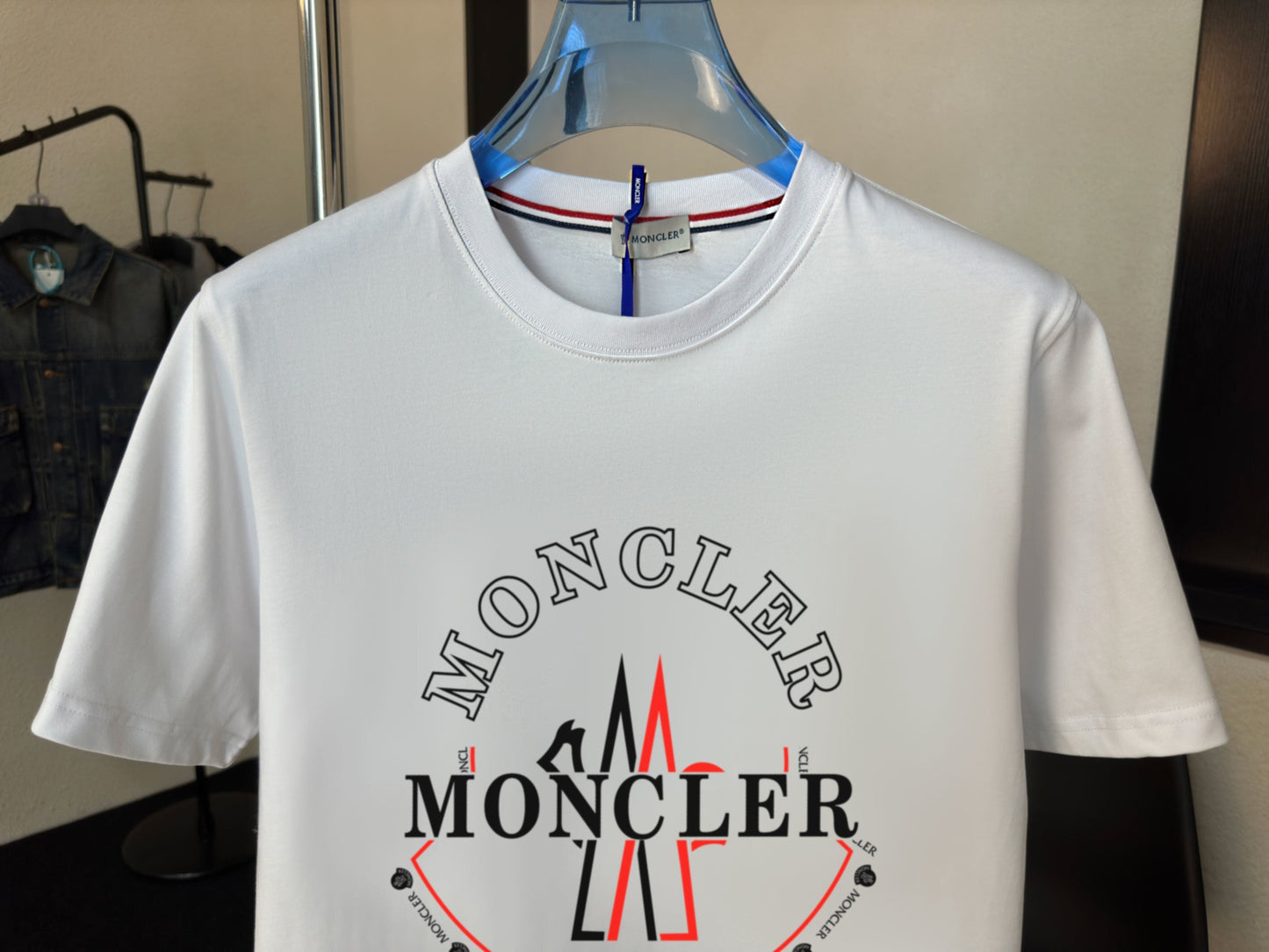 M - TSHIRT