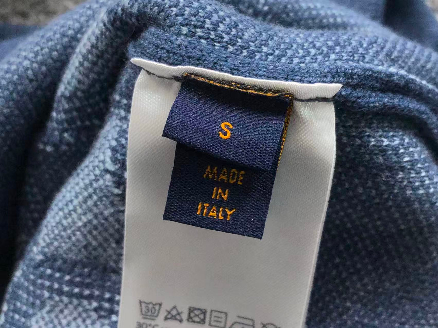 L - SWEATER