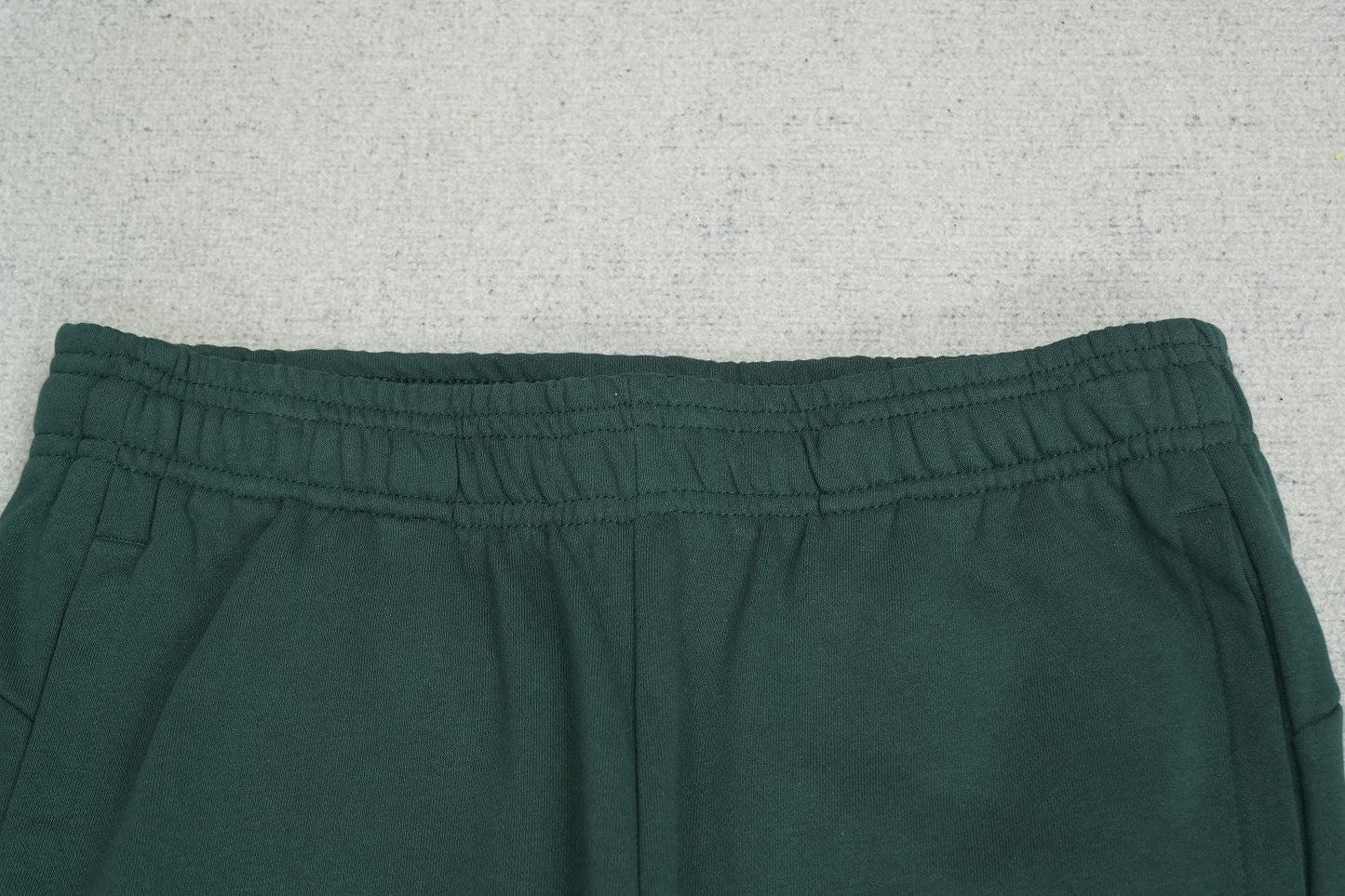 C - SWEATPANTS