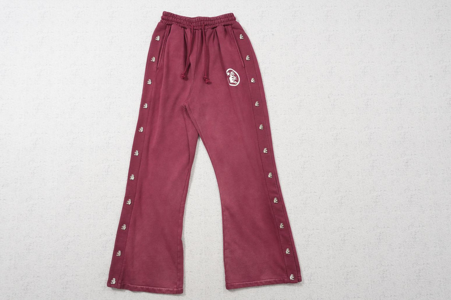 H - SWEATPANTS