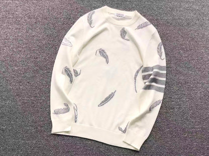 T - SWEATER