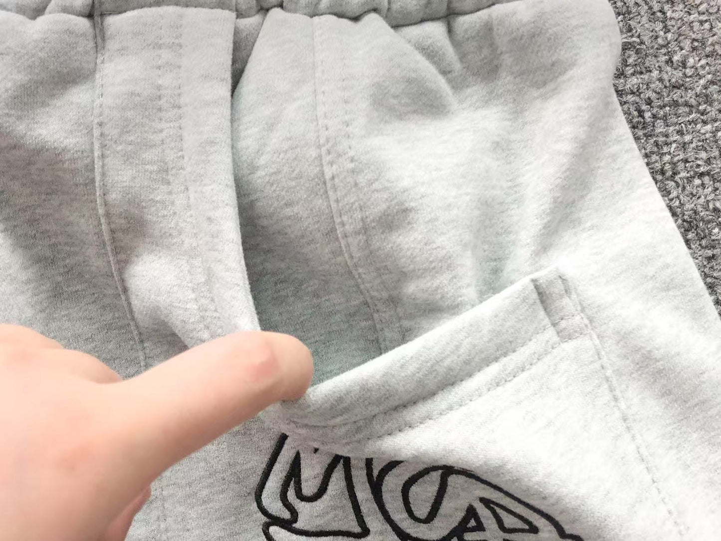 M - SHORTS