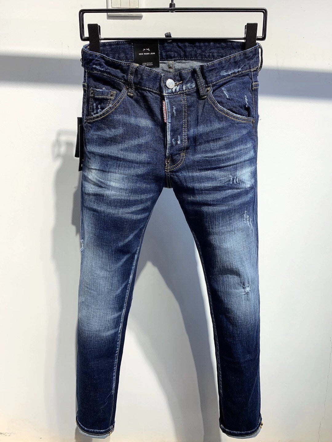 D - JEANS