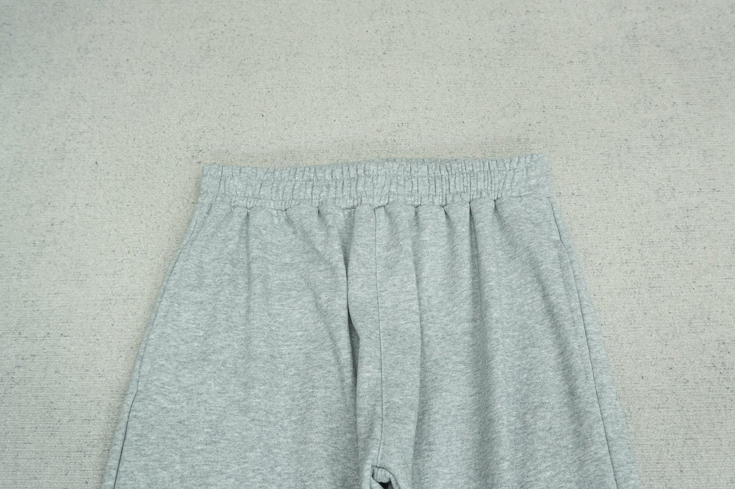 C - SWEATPANTS
