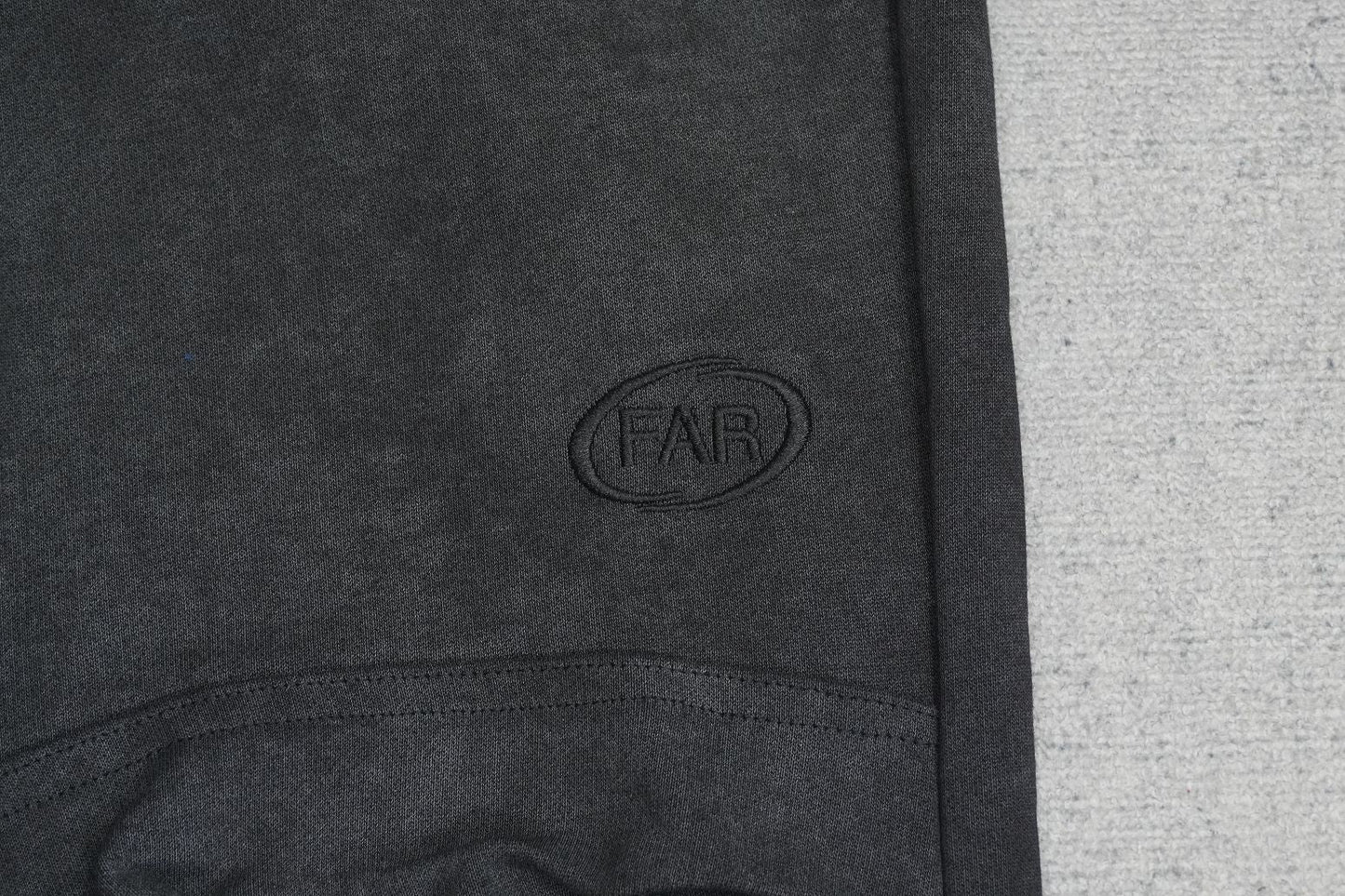 F - SWEATPANTS