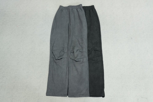 F - SWEATPANTS