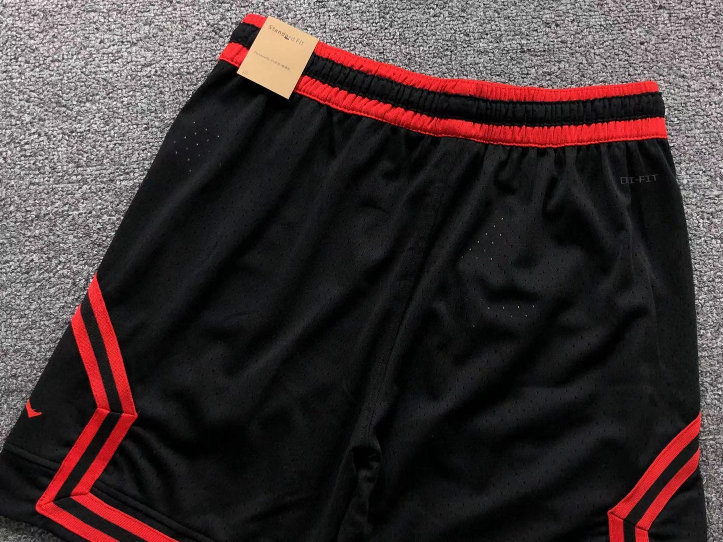 N - SHORTS