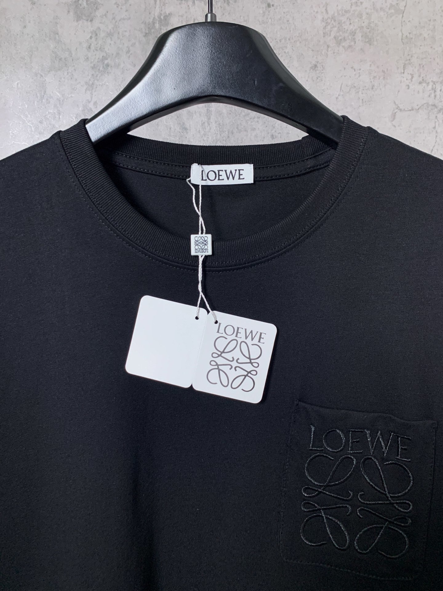 L - TSHIRT
