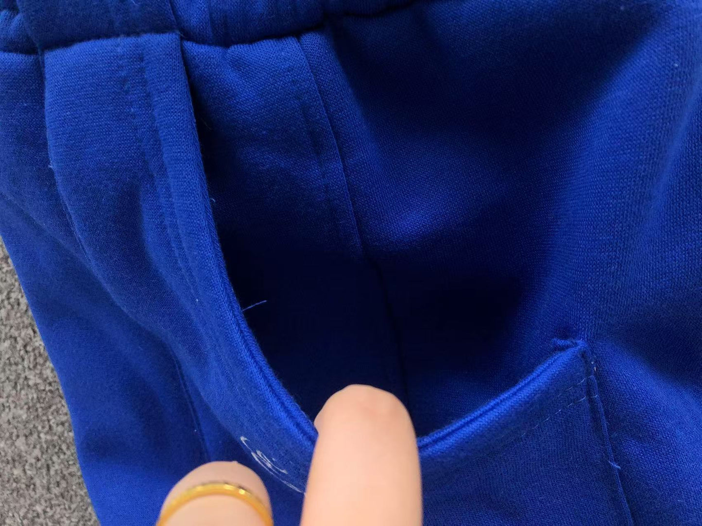 M - SHORTS