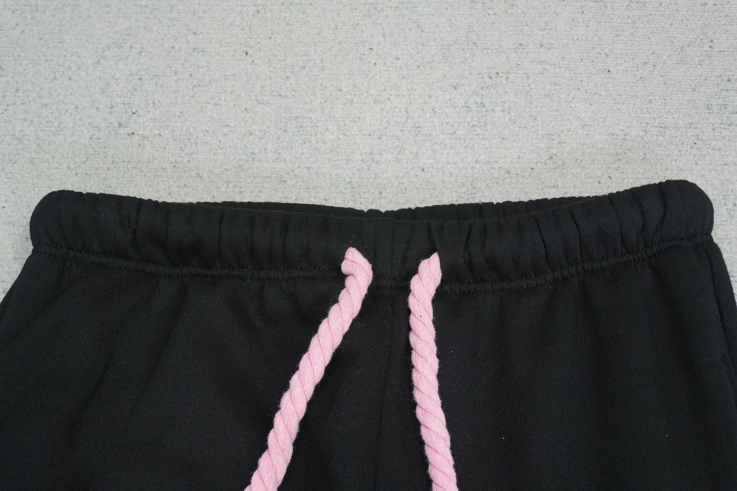 S - SWEATPANTS