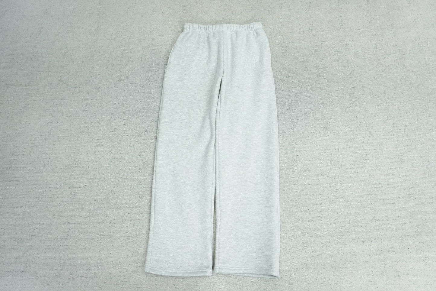 B - SWEATPANTS