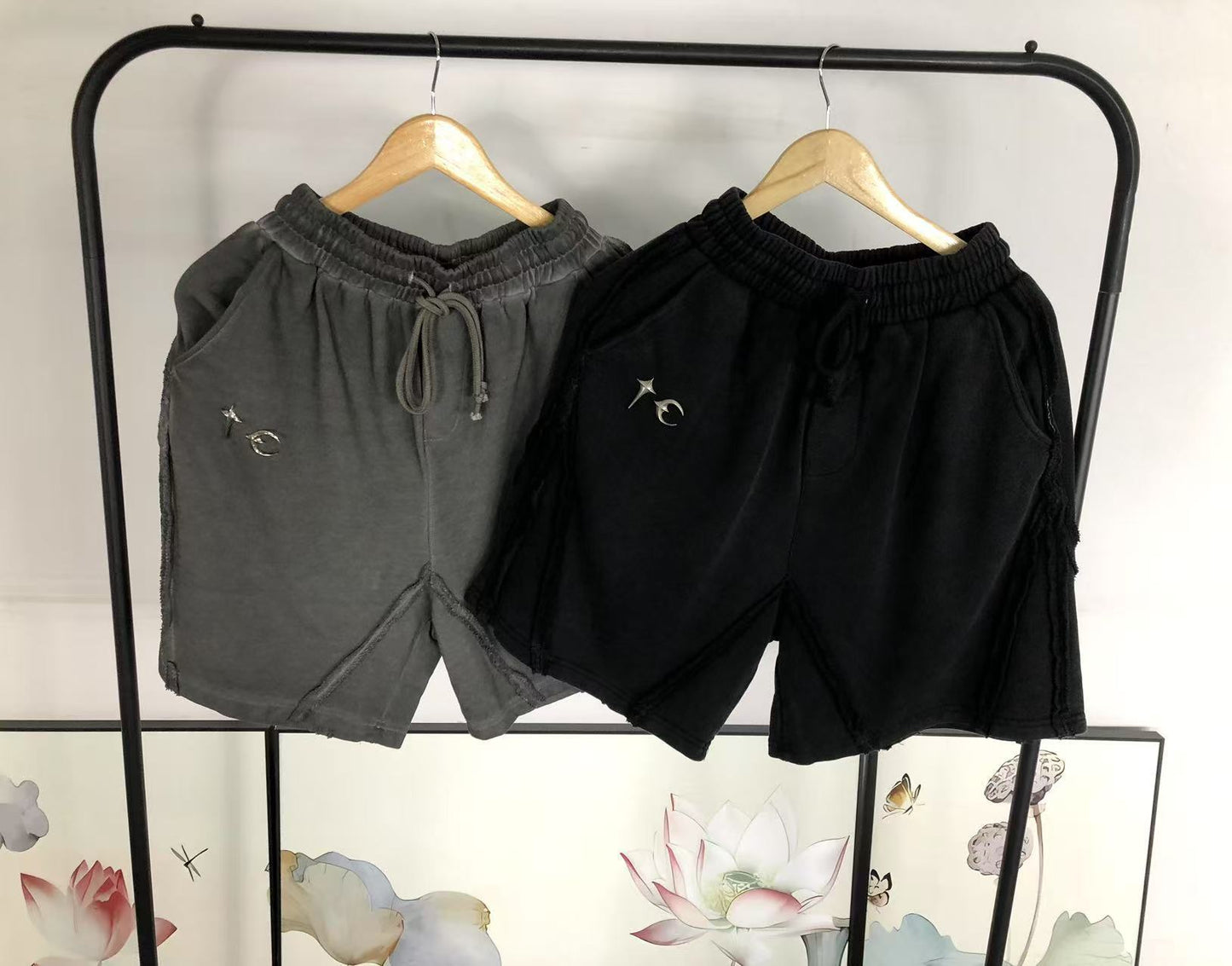 T - SHORTS