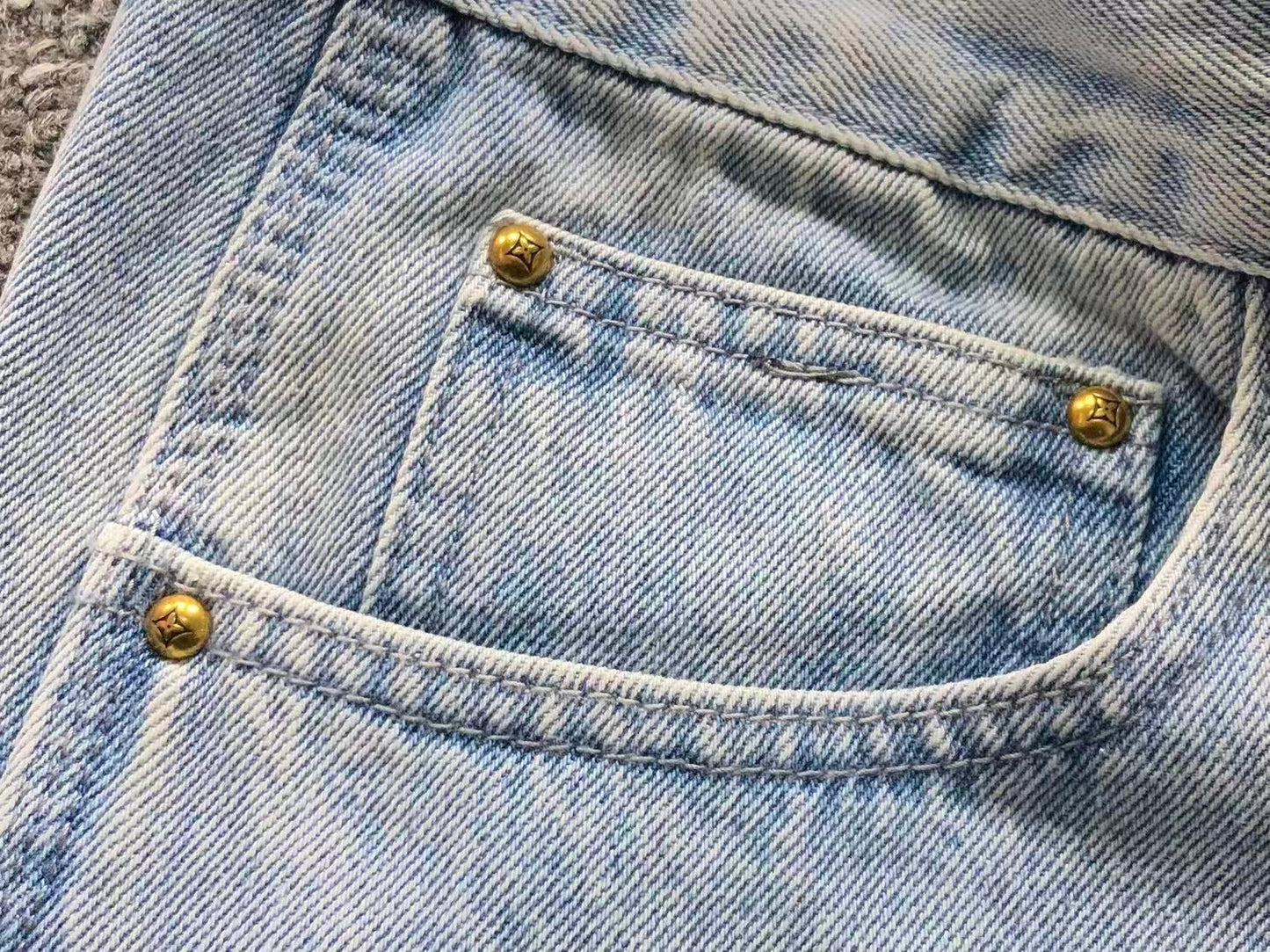 L - SHORTS