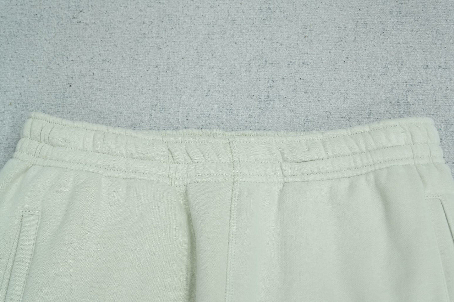 C - SWEATPANTS