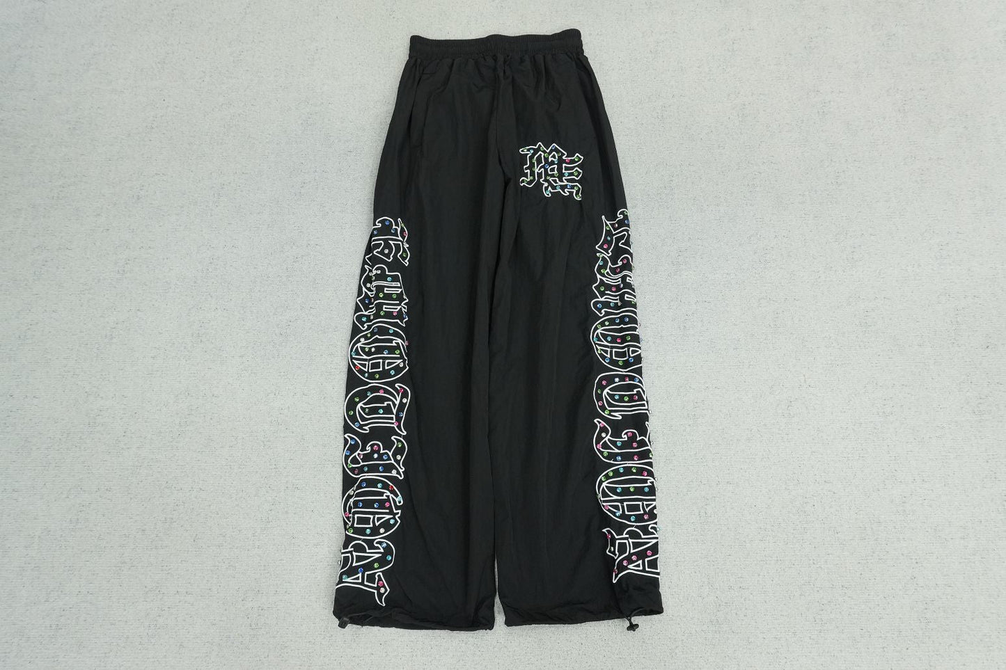M - SWEATPANTS
