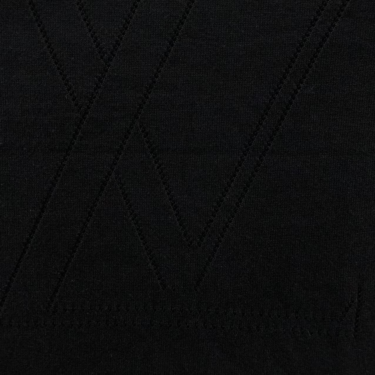 L - SWEATER