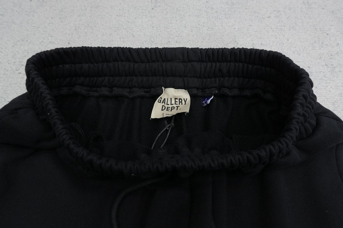 G - SWEATPANTS