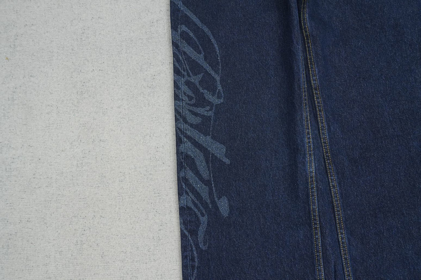 C - JEANS