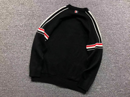 T - SWEATER