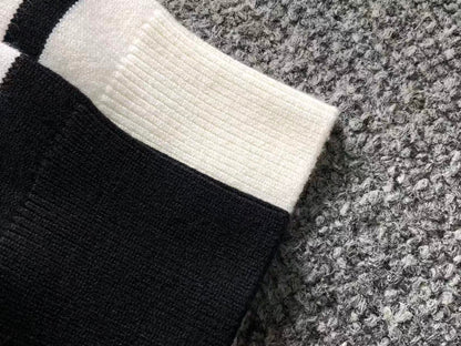 B - SWEATER