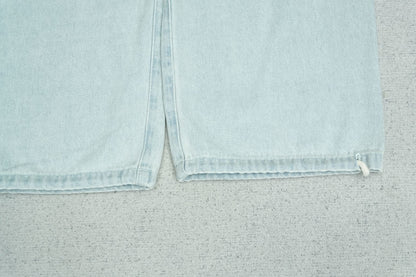 F - SWEATPANTS