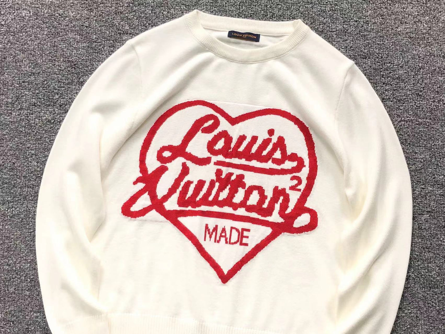 L - SWEATER