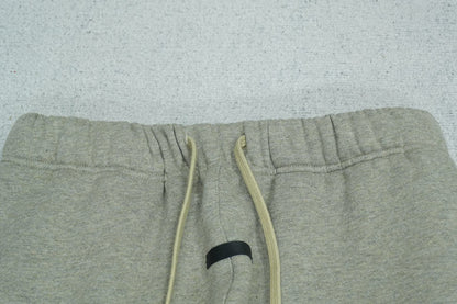 F - SWEATPANTS