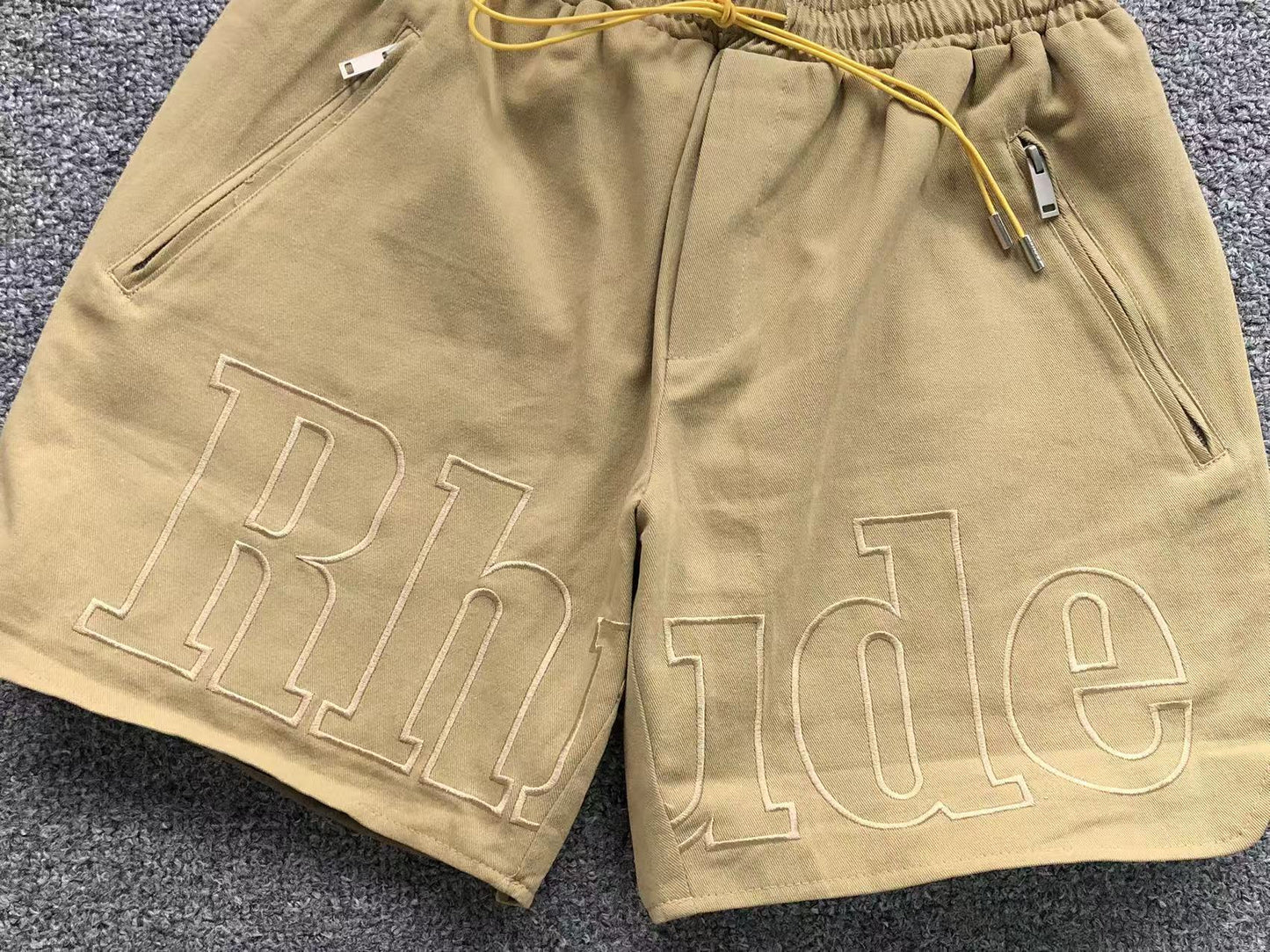 R - SHORTS