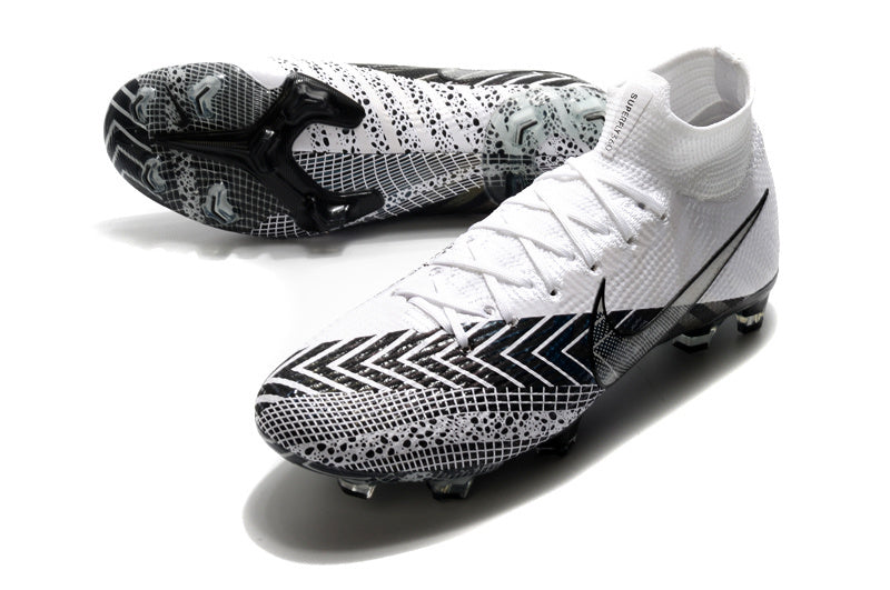 M - FUSSBALLSCHUHE