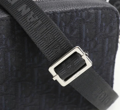 D - TASCHE