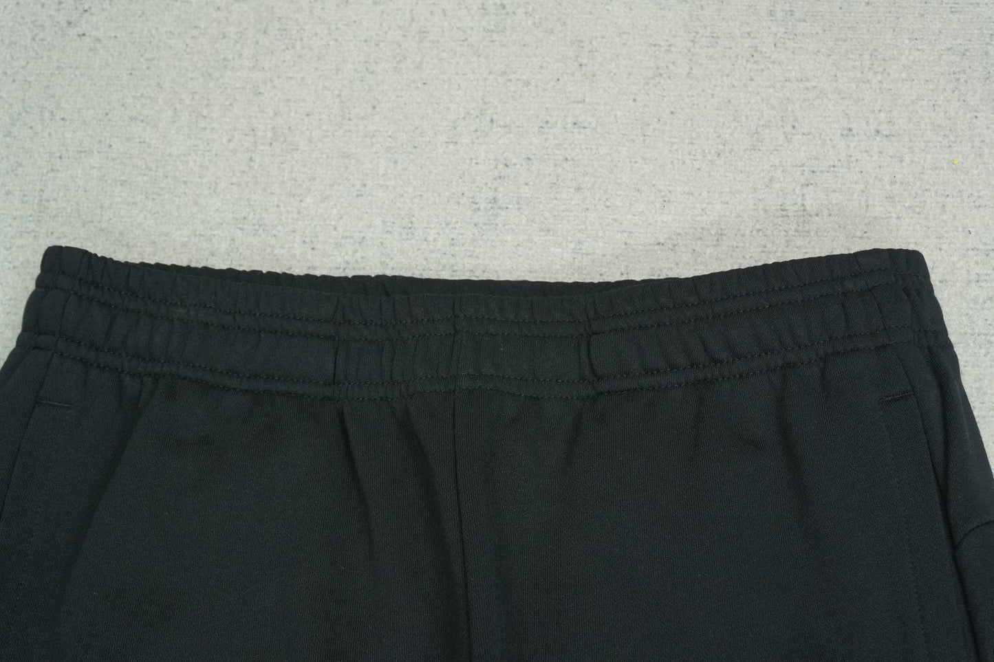 C - SWEATPANTS