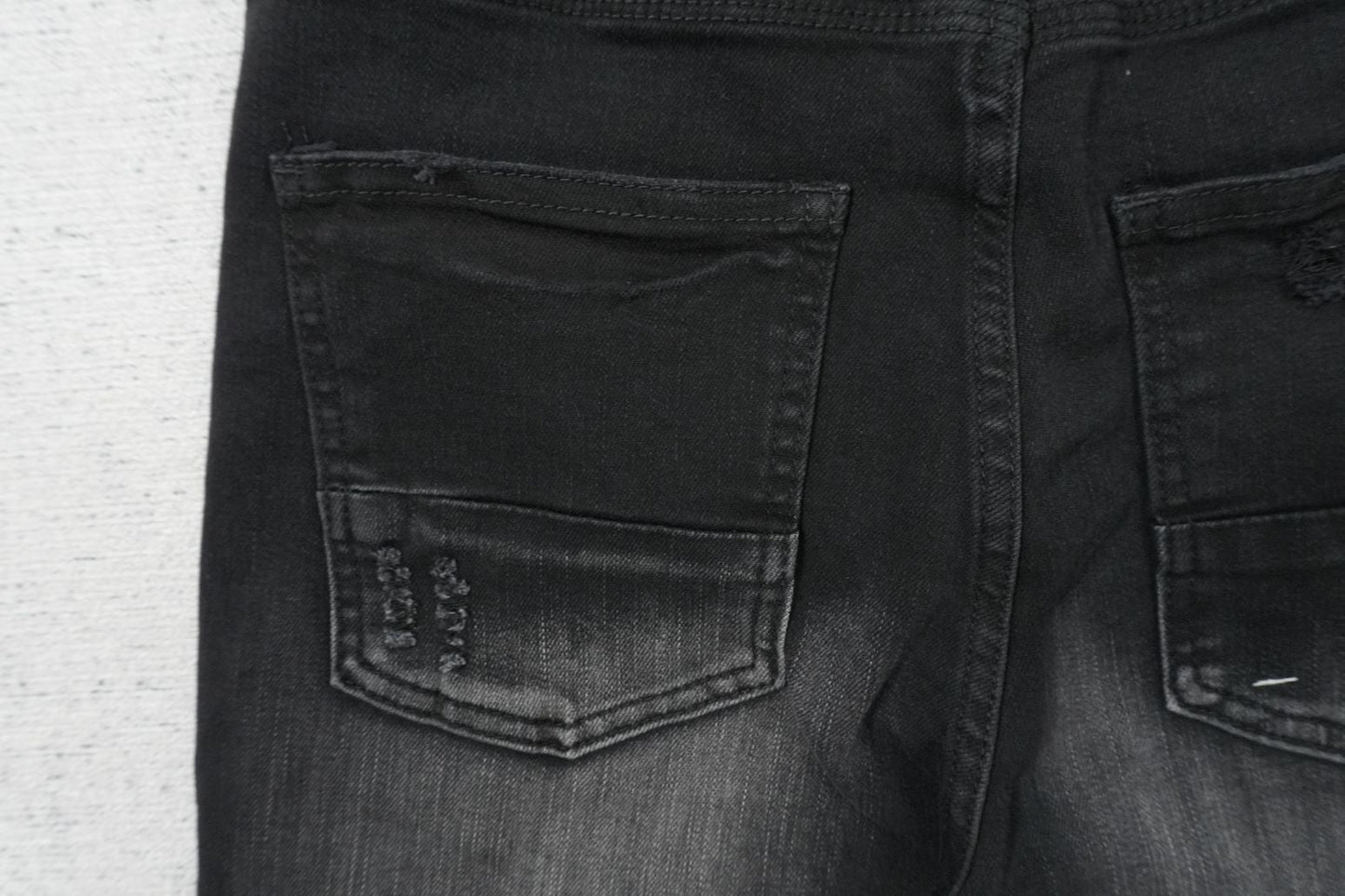A - JEANS