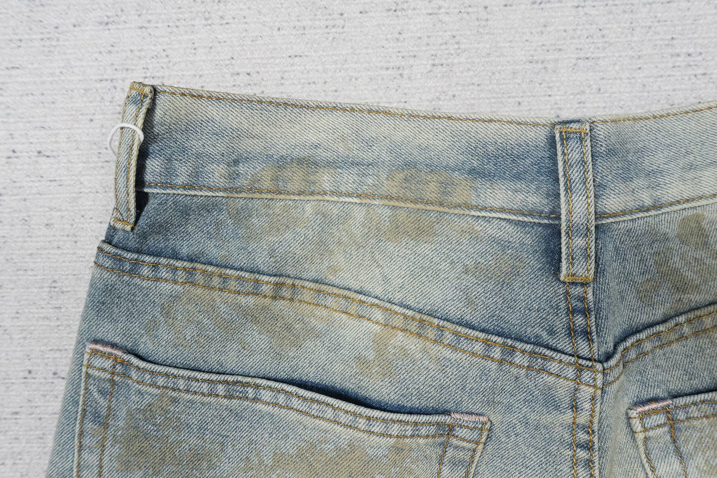 A - JEANS