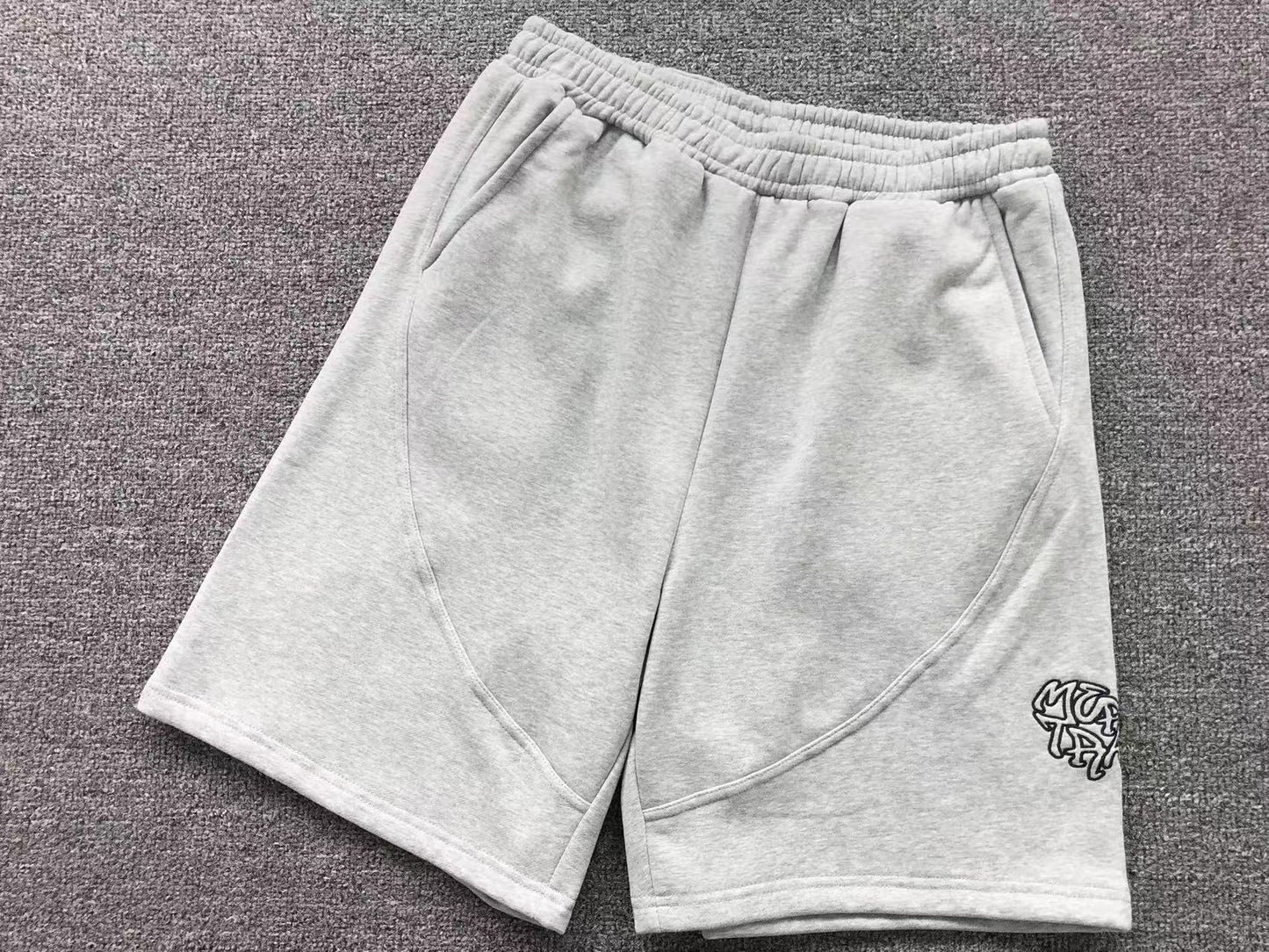 M - SHORTS