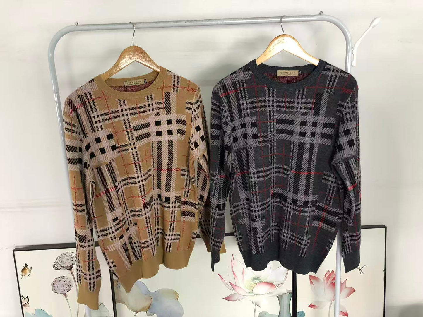 B - SWEATER