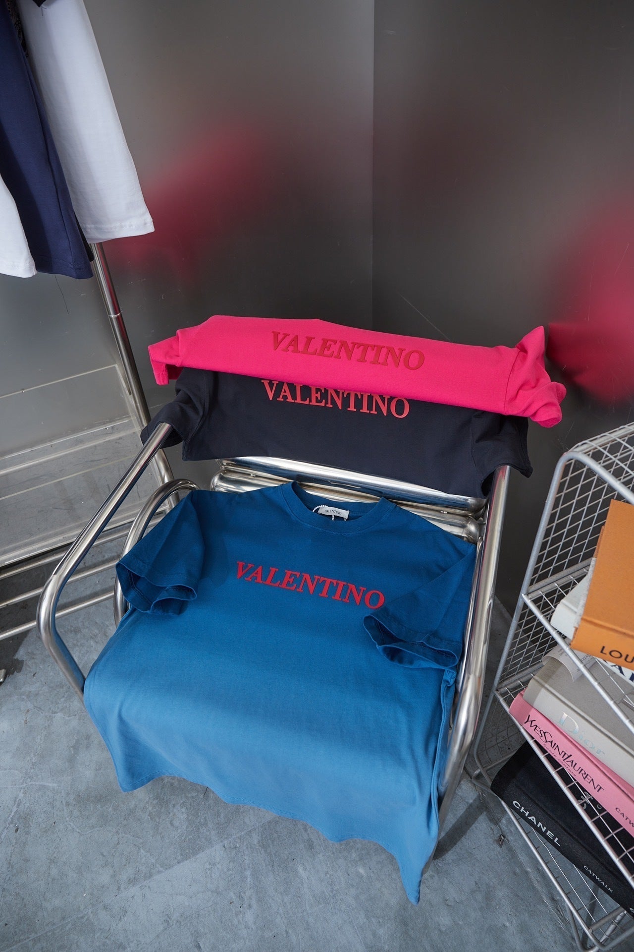 V - TSHIRT
