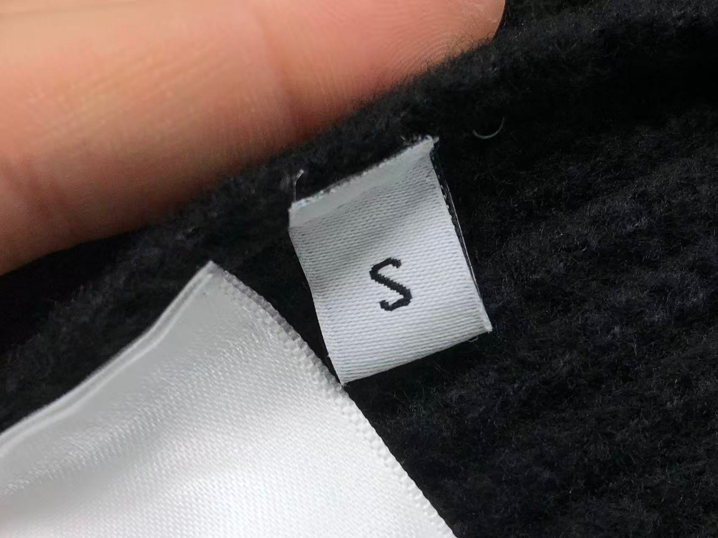 C - SWEATER