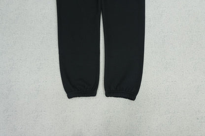 F - SWEATPANTS