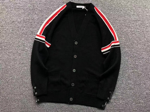 T - SWEATER