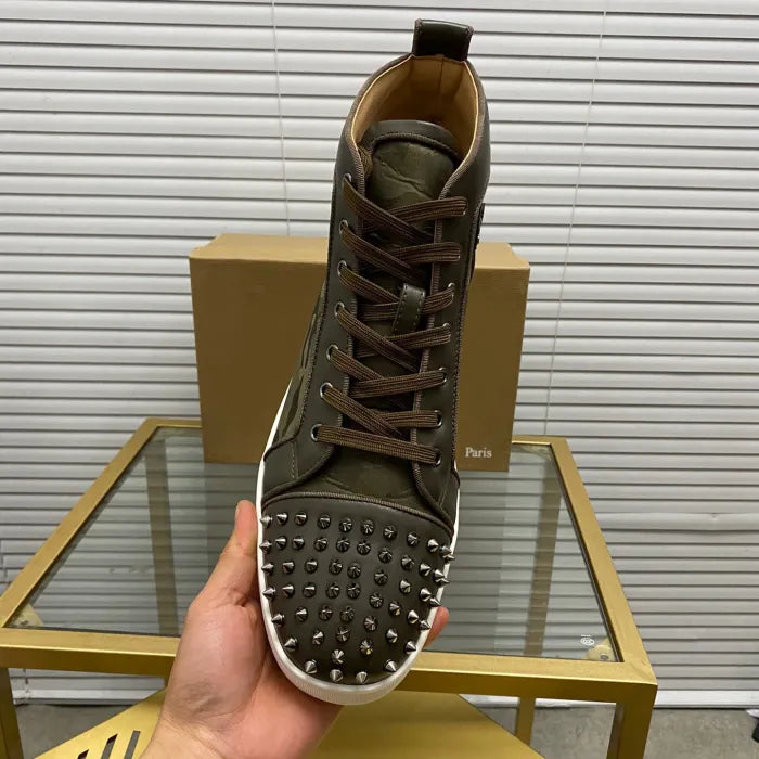 A - SNEAKERS