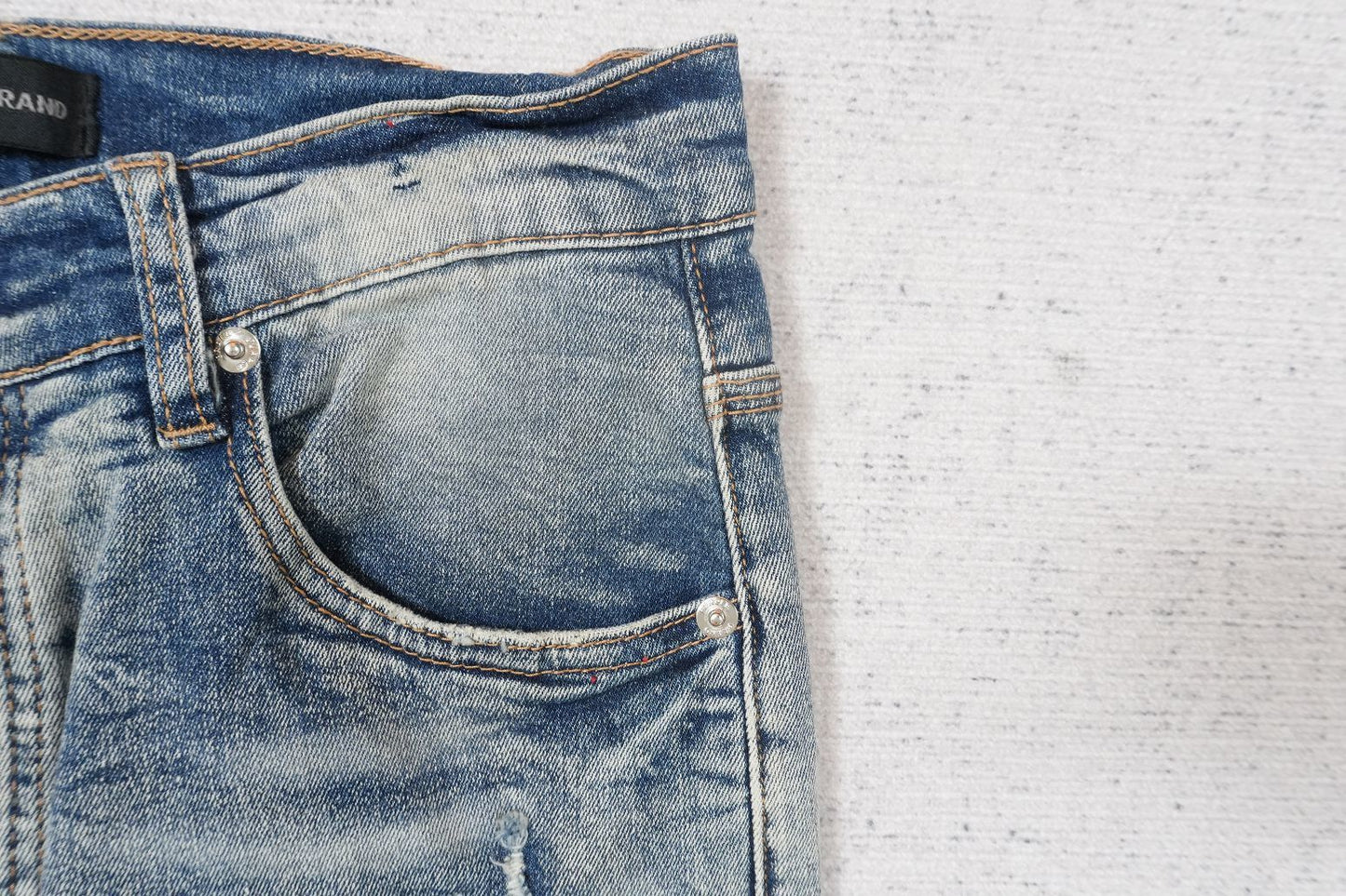 P - JEANS