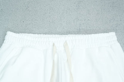 V - SWEATPANTS